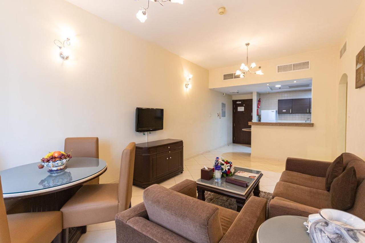 Auris Boutique Hotel Apartments, Al Barsha - At The Mall ดูไบ ภายนอก รูปภาพ