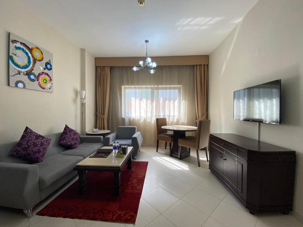 Auris Boutique Hotel Apartments, Al Barsha - At The Mall ดูไบ ภายนอก รูปภาพ